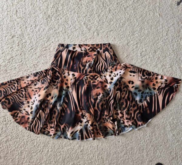 Tiger urheiluhame -skirt with shorts